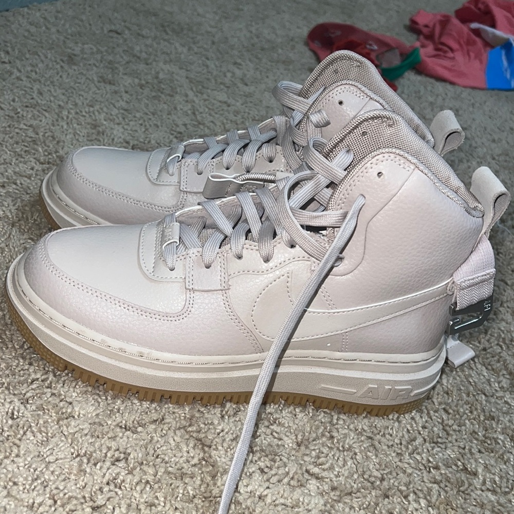 Nike Shoes Women’s size 8